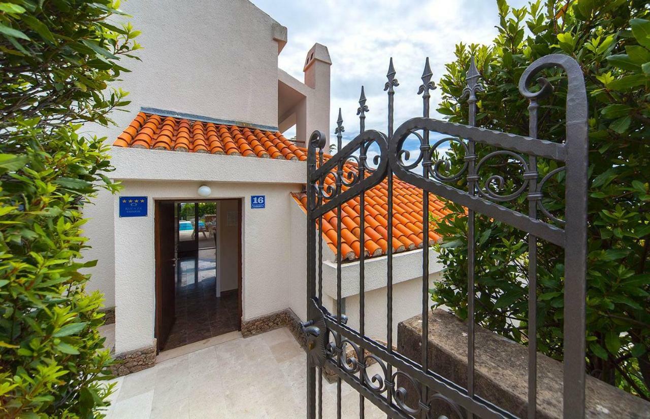 Villa Skalinada, 8 Persons, Private Pool, Baška Voda Extérieur photo
